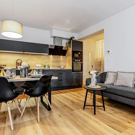 Korzo Lipno 2 Apartment *